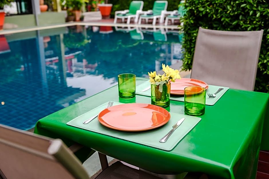 TheStayResortPattaya_PoolView_2